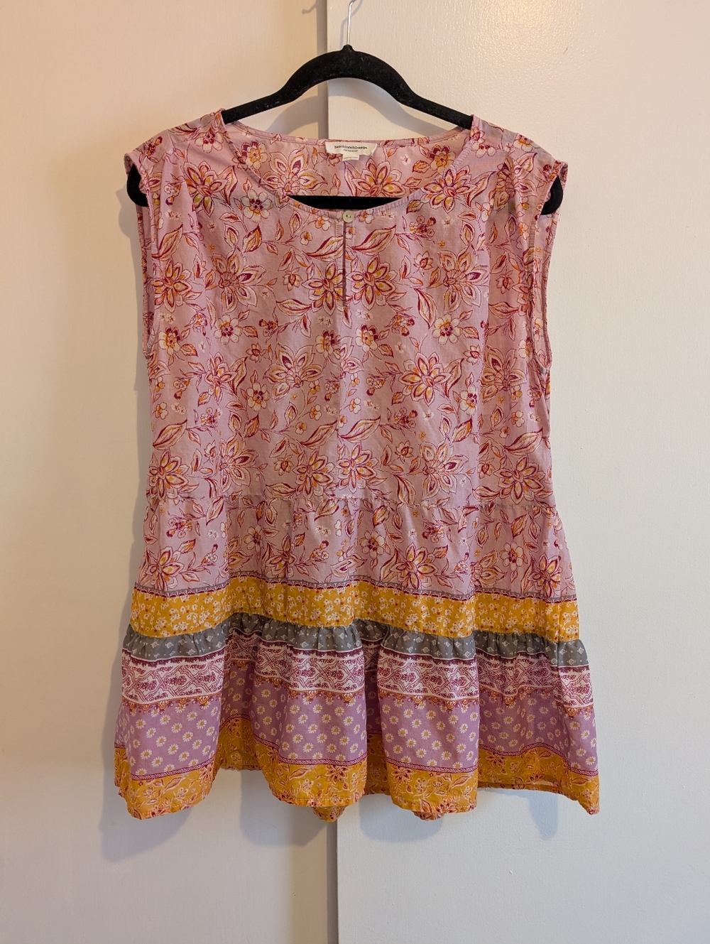 Beachlunchlounge Cotton Floral Pink Tiered Sleeveless Top with Yellow Trim Boho